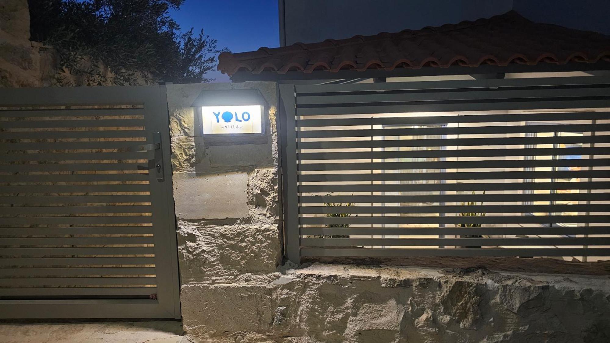 Villa Yolo 阿尔米里达 外观 照片